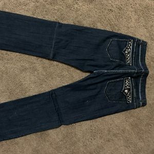 Cowgirl Tuff 34x34 Girls Night out